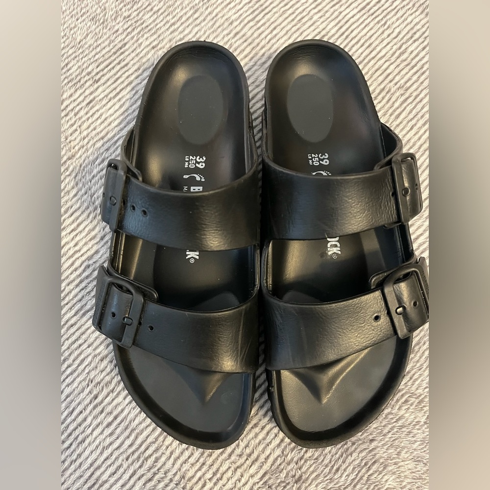 NWOT Birkenstock Arizona black sandals, Size: 39 (fits size 8-8.5)